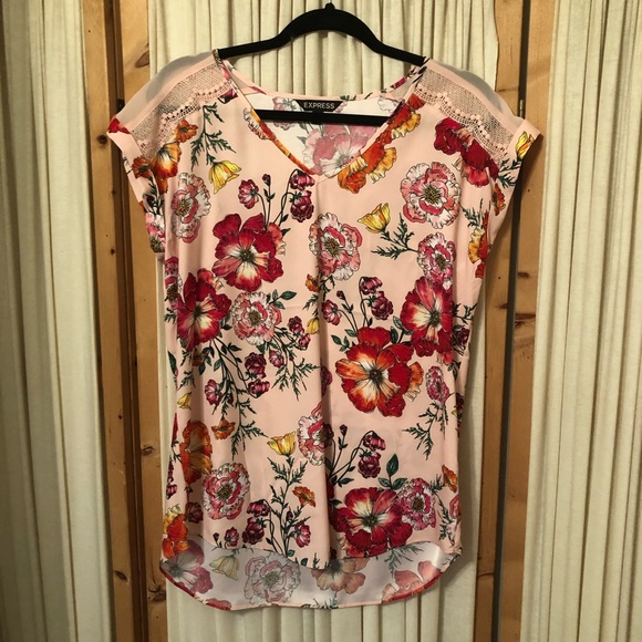 Express blouse - Picture 1 of 4
